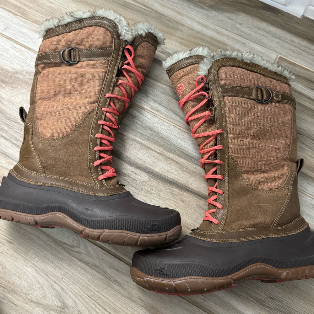 The North Face Suede Mid-Calf Lace-Up Boots Snow Boot Size 9.5